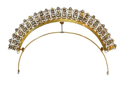 Lot 1095 - A gilt metal simulated pearl and paste tiara,...