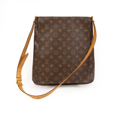 Lot 3037 - Louis Vuitton Musette Salsa Bag, in brown...