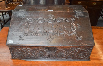 Lot 1220 - An early 18th century oak bible box, front...