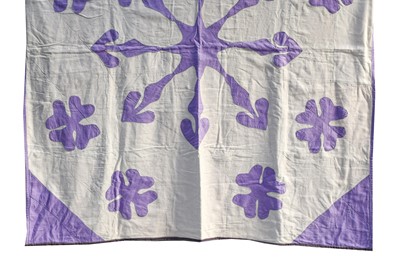 Lot 2111 - Large White Linen Patchwork Bed Cover...