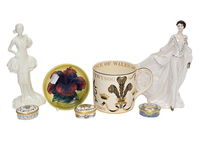 Lot 32 - A Moorcroft hibiscus pattern dish, two Royal...