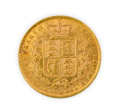 Lot 101 - Victoria, Sovereign, 1871, young head left,...