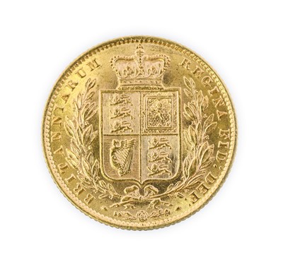 Lot 103 - Victoria, Sovereign, 1872, young head left,...