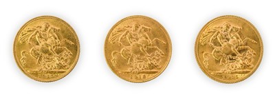 Lot 137 - George V, Sovereigns (3), all 1915, bare head,...