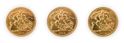 Lot 157 - Elizabeth II, Sovereigns (3), 1979, second...