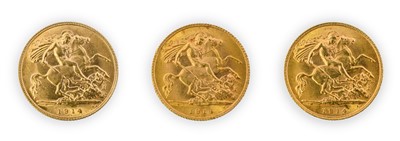Lot 173 - George V, Half Sovereigns (3), 1914, bare head,...
