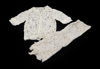 Lot 2132 - 19th Century Cream Bobbin Lace Shoulder...