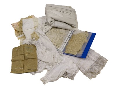 Lot 2007 - Assorted Early 20th Century Costume and...