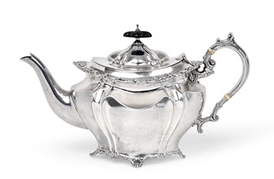 Lot 2090 - A Victorian Silver Teapot