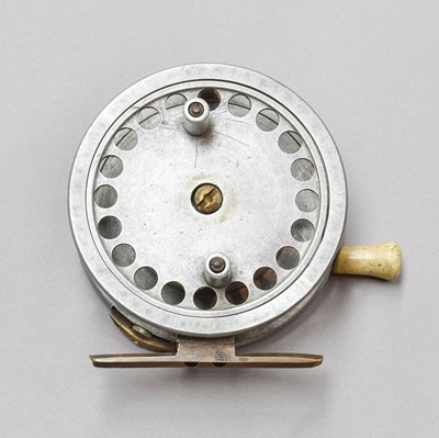 Lot 35 - A Moulinet Francais Decantelle 4" Casting Reel LPM Type B No 639