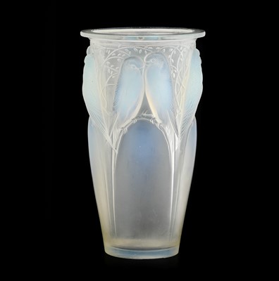 Lot 2 - René Lalique (French, 1860-1945): An...