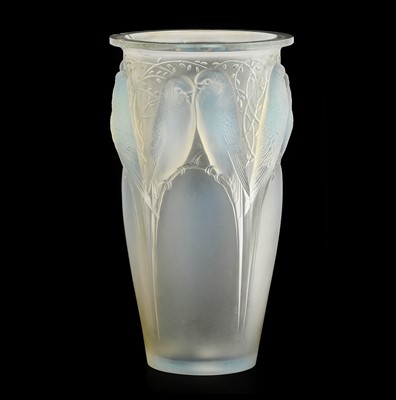 Lot 3 - René Lalique (French, 1860-1945): An...