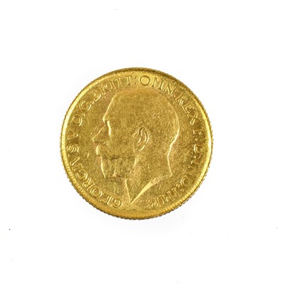 Lot 255 - 4 x George V, Sovereigns: 1911(x2), 1912P and...