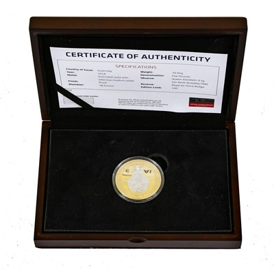 Lot 335 - Guernsey, Elizabeth II Gold Proof £5 2018, obv....