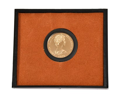 Lot 327 - Cayman Islands, Elizabeth II Gold Proof $25...