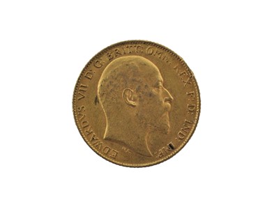 Lot 353 - Edward VII, Half Sovereign 1910, obv. bare...