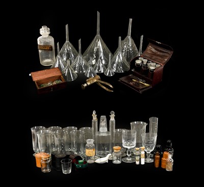 Lot 250 - Apothecary Related Glassware