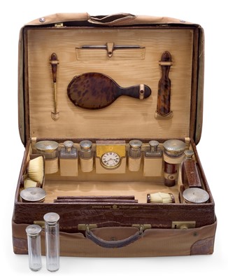 Lot 2278 - A George V Silver-Gilt Mounted Glass and Faux Tortoiseshell Dressing-Table Set