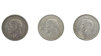 Lot 106 - 2 x George V Crowns, comprising: 'Wreath'...