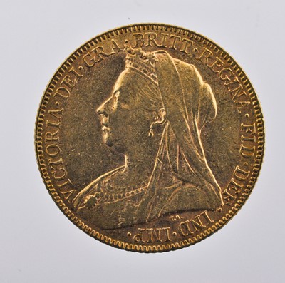 Lot 280 - 4 x Victoria, Sovereigns: 1900(x3) and 1901,...
