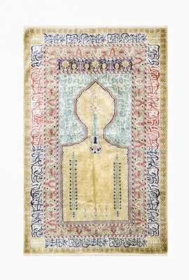 Lot 367 - Fine Turkish Silk Prayer Rug, 20th century The...