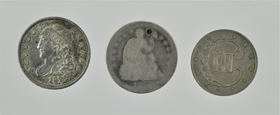 Lot 202 - 3 x USA Silver, to include: 'Liberty Cap' half...