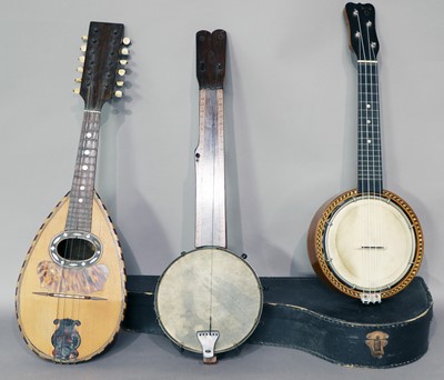 Lot 143 - Banjolele