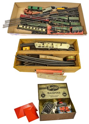 Lot 75 - Hornby Dublo 2-Rail 2220 Denbigh Castle