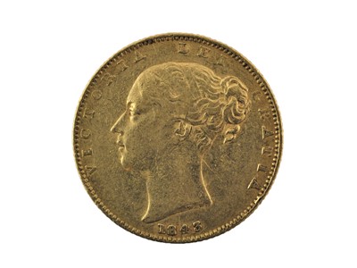 Lot 233 - Victoria, Sovereign 1843, obv. young head left,...