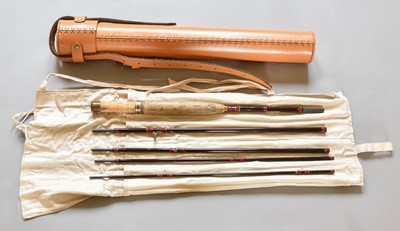 Lot 24 - A Hardy Graphite De-Luxe Smuggler rod 8'-2 1/2"
