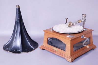 Lot 179 - A Horn Gramophone