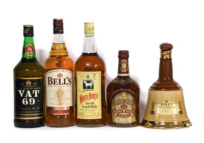 Lot 5192 - Chivas Regal 12 Year Old Blended Scotch Whisky,...