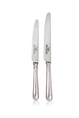 Lot 2053 - A Set of Twelve Elizabeth II Silver Table-Knives and Twelve Elizabeth II Silver Cheese-Knives