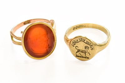 Lot 9 - A 9 Carat Gold Signet Ring, finger size P1/2;...