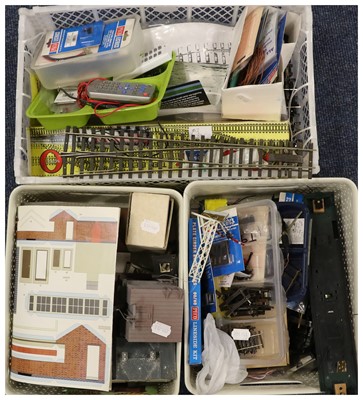 Lot 188 - Various O Gauge Accessories