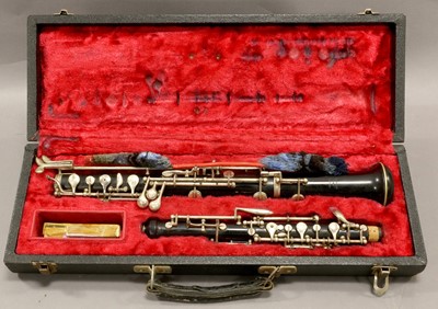 Lot 37 - Oboe