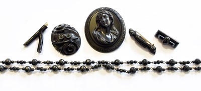 Lot 140 - A Quanity of Jewellery, including a jet branch...