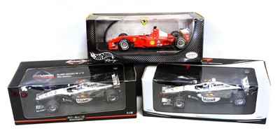 Lot 569 - Minichamps 1:18 Scale F1 Group