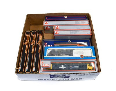 Lot 139 - Bachmann OO Gauge Locomotive And Rolling Stock