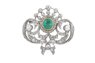 Lot 2341 - An Early 20th Century Emerald and Diamond...