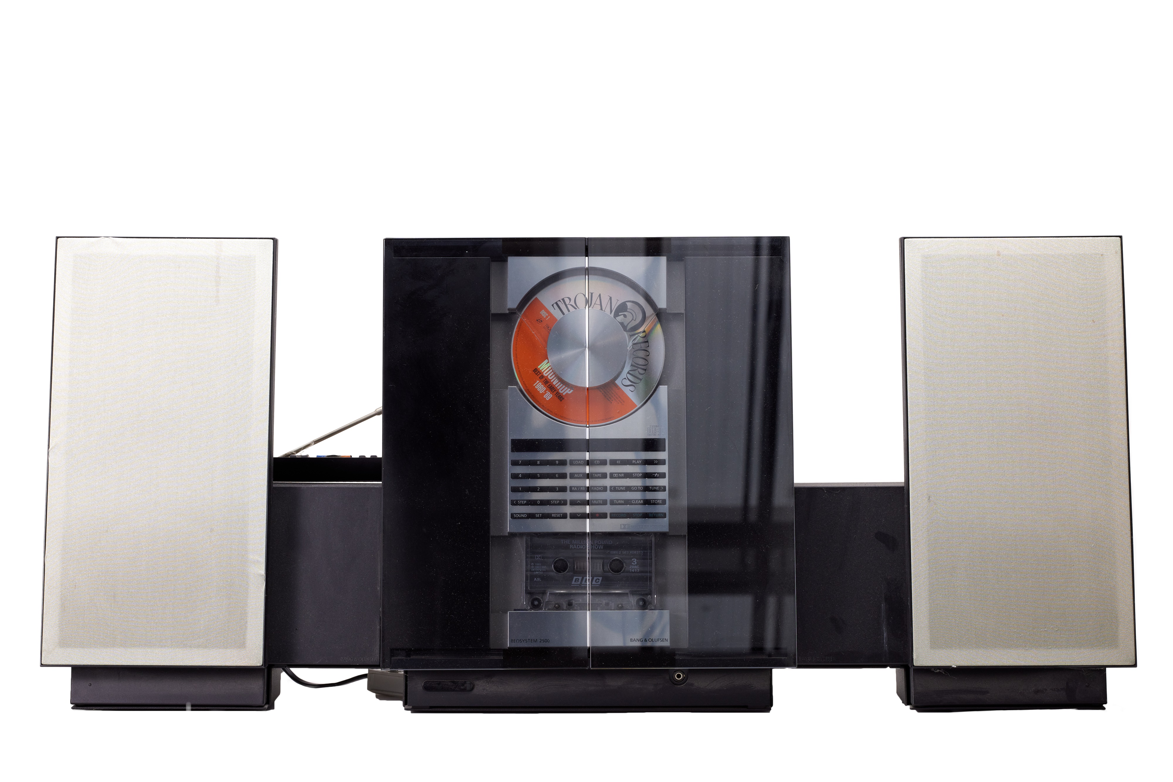 Lot 398 - Bang and Olufsen Beosystem 2500, 83cm wide,