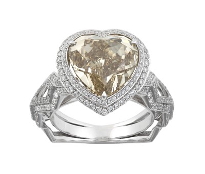 Lot 2336 - An 18 Carat White Gold Diamond Cluster Ring,...