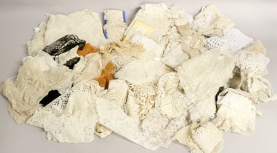 Lot 2026 - Quantity of Mainly 20th Century...
