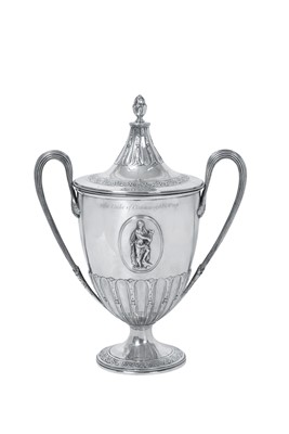 Lot 2087 - An Irish Victorian Silver Cup and Cover