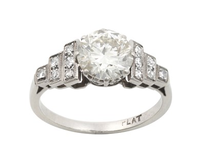 Lot 2239 - An Art Deco Diamond Ring the old cut diamond...