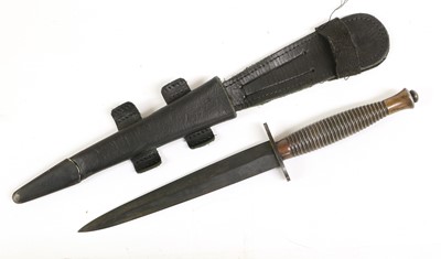 Lot 169 - A Third Pattern Fighting Knife, with 17cm hand...