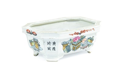 Lot 44 - ~ A Chinese Porcelain Planter, Guangxu reign...