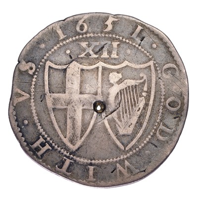 Lot 49 - Commonwealth, Shilling 1651, 5.62g, mm. sun on...