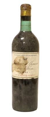 Lot 10 - Château d'Yquem 1942, Lur Saluces (one bottle)...