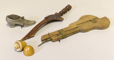 Lot 2060 - *19th Century and Later Sewing and Knitting...